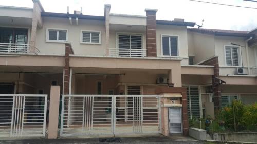 2-Storey SuperLink House For Sale at Impian Sejati Taman Saujana Impian Kajang