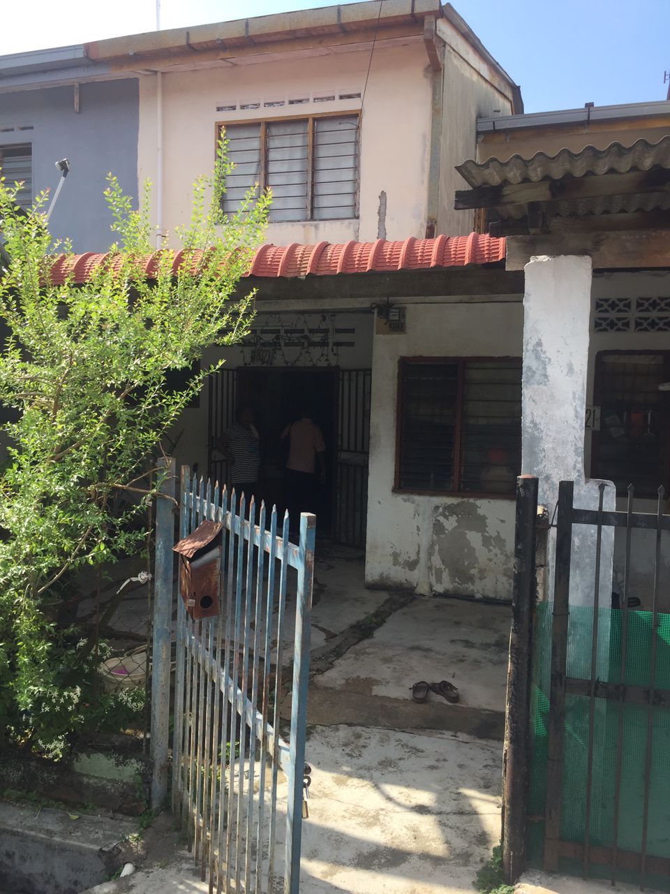 TERES DUA TINGKAT CENDERAWASIH