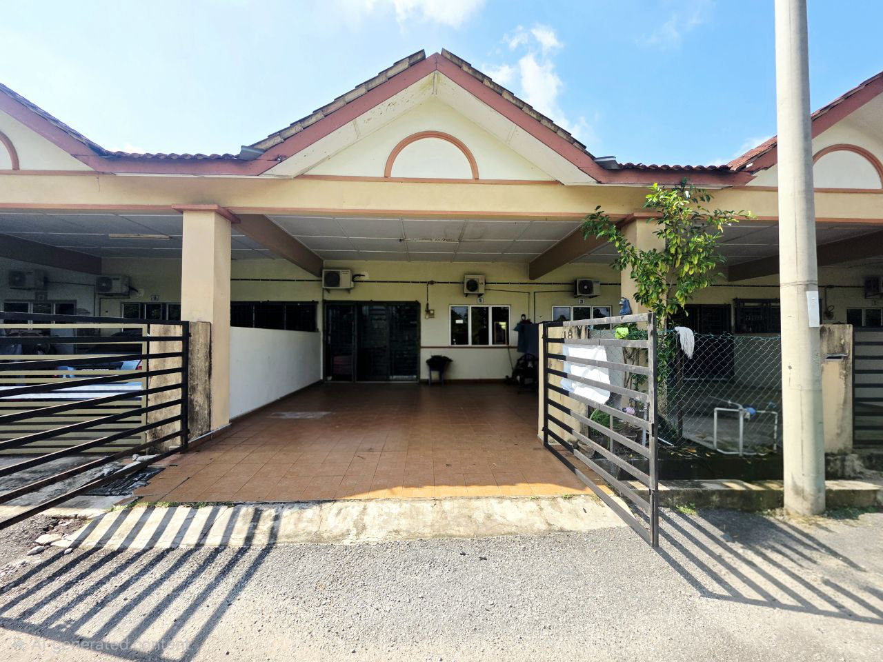 Teres Setingkat Indera Mahkota 16 Kuantan Teres Setingkat Indera Mahkota 16 Kuantan